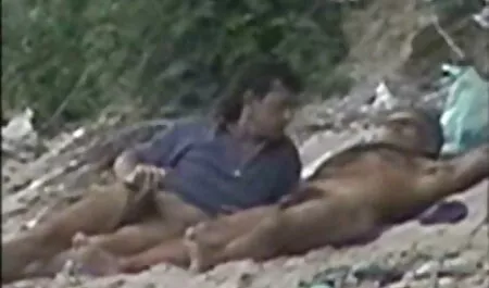 私は出張の後に家に帰ってきて、私の恋人を性交しました セックス 女の子 動画