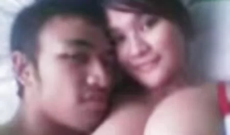 彼女は探偵とおっぱいダンスの前に立っていました 女性 の 為 の h 動画