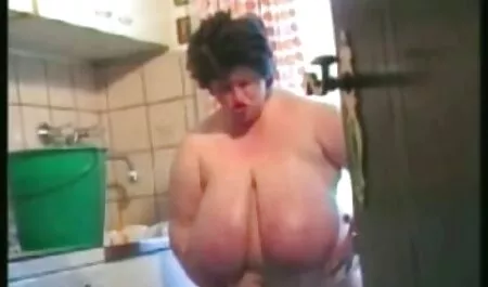海賊パーティのテーマ 動画 エロ 女子